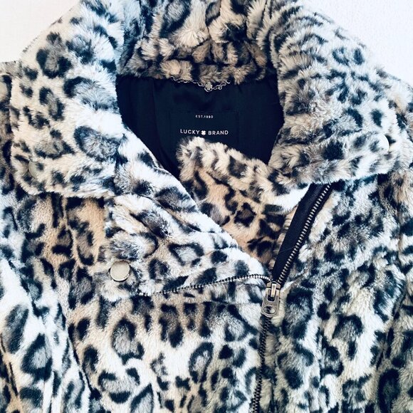 Lucky Brand grey faux fur cheetah print bomber jacket Womens Small animal soft - Picture 5 of 11